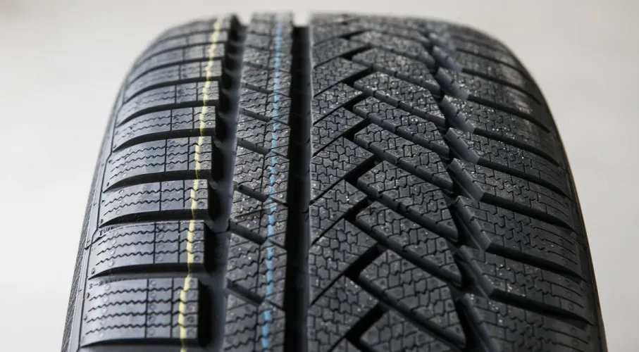 Zdjęcie Jak głęboki powinien być bieżnik opon zimowych dla bezpieczeństwa?