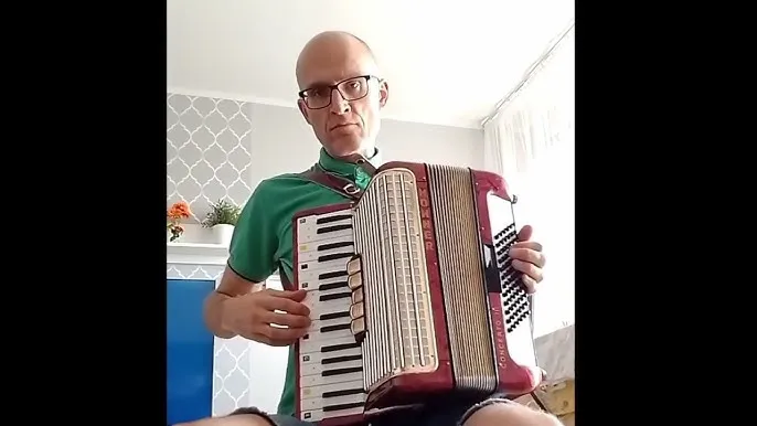 Zdjęcie Ile trwa nauka gry na akordeonie? Odkryj prawdziwe czasy nauki
