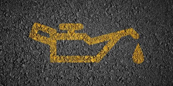 Zdjęcie Ile wchodzi oleju do silnika C 360? Sprawdź, by uniknąć problemów