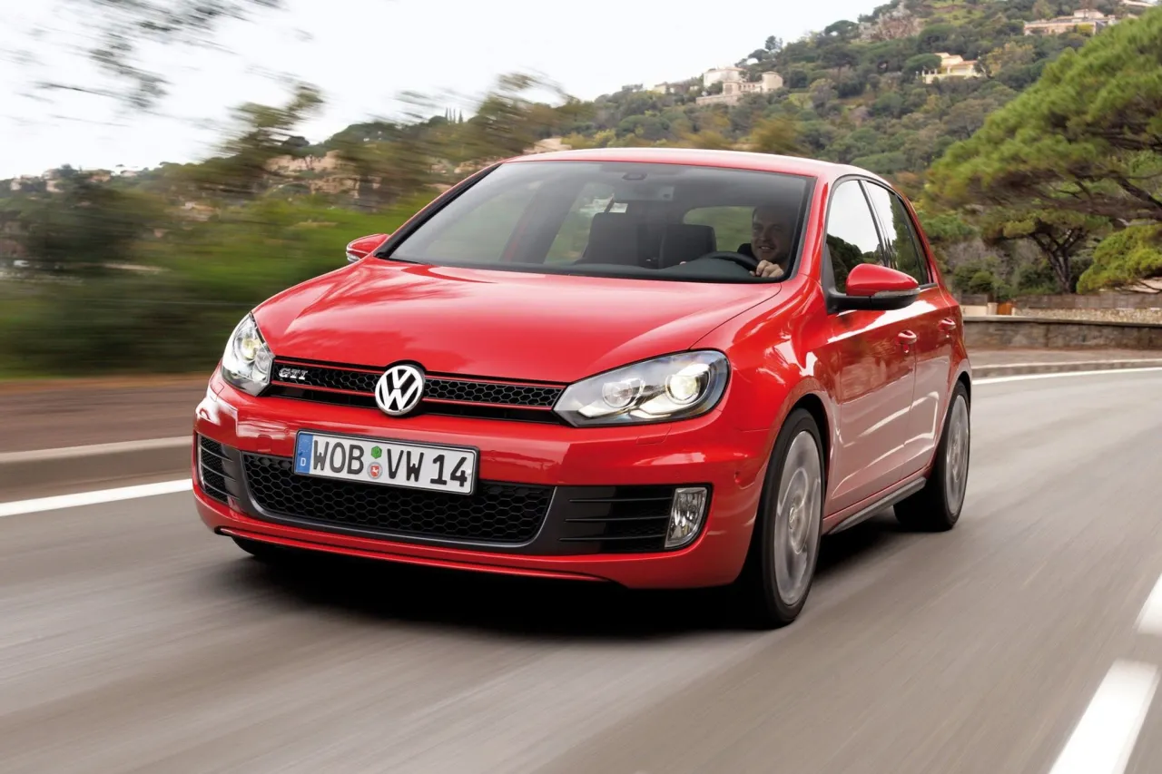 Zdjęcie Golf 6: Jaki silnik wybrać dla najlepszych osiągów i oszczędności?