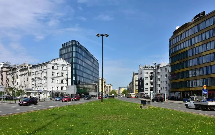 Zdjęcie Osiedle w Warszawie jak osiedle – porównanie i cechy najlepszych lokalizacji