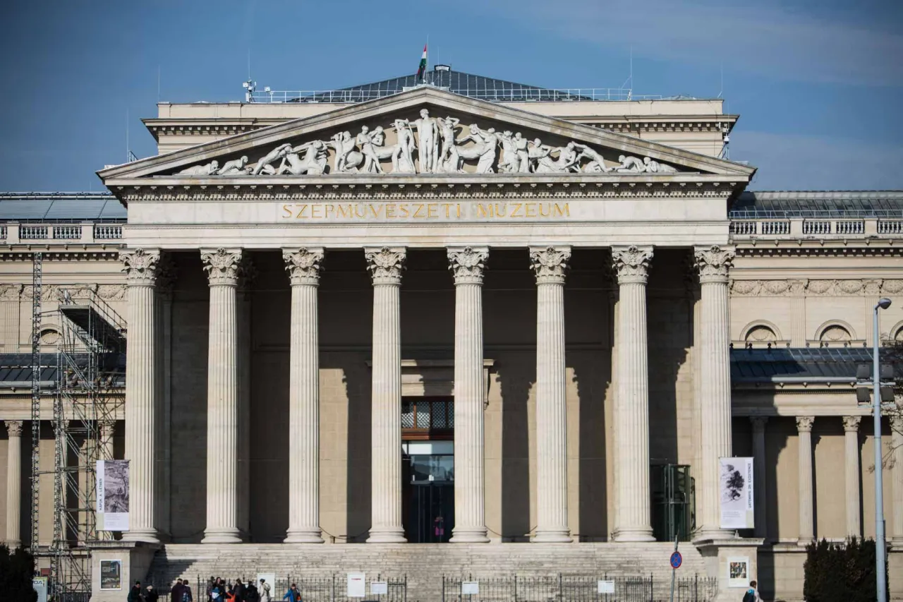 Zdjęcie Muzeum sztuki nowoczesnej Budapeszt: co warto wiedzieć przed wizytą