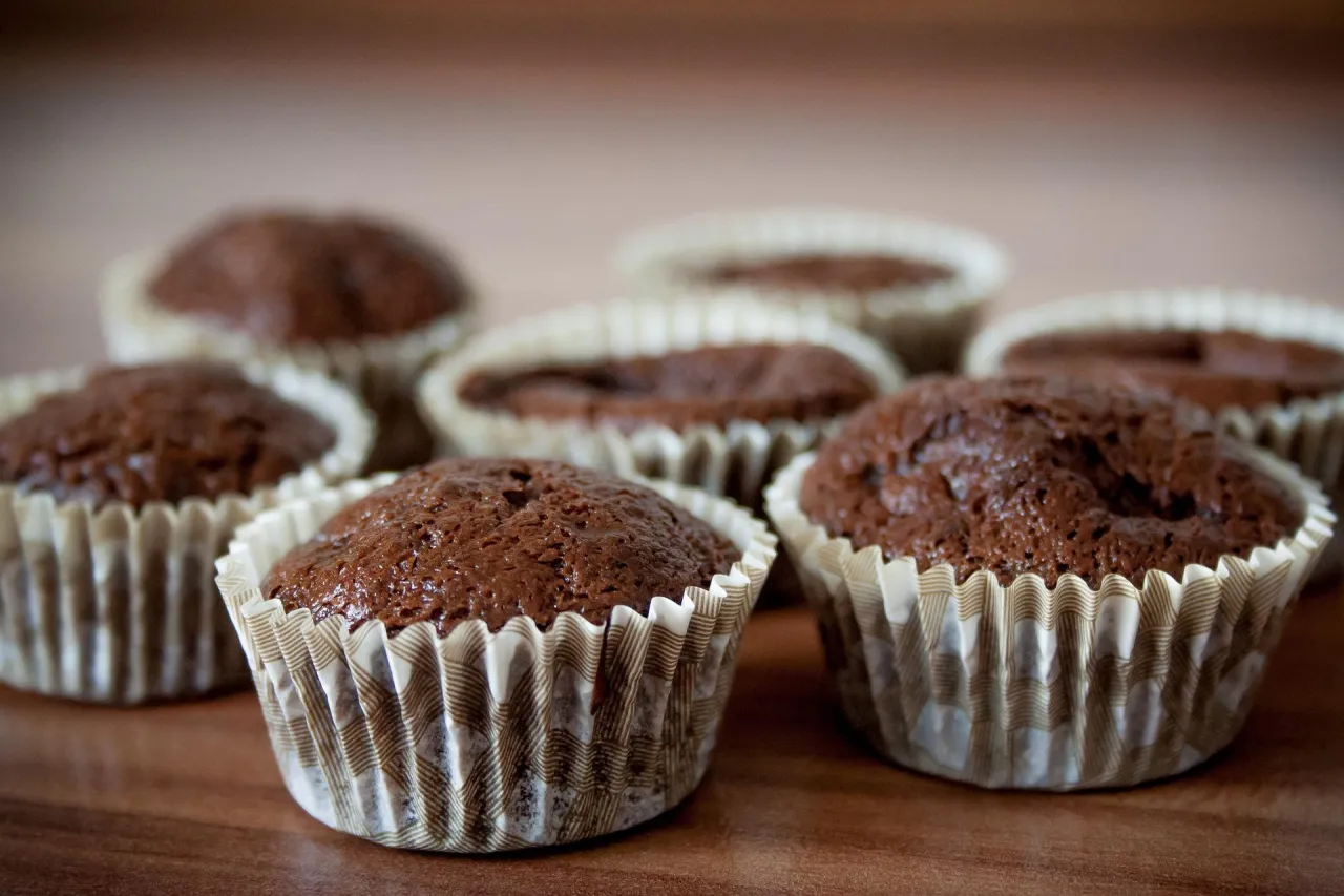 Zdjęcie Ile waży muffinka czekoladowa? Waga, kalorie i wpływ na dietę