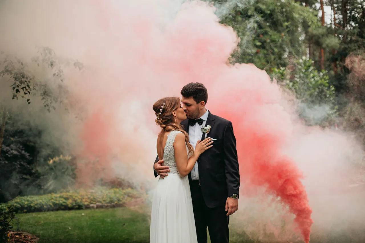 Zdjęcie Ile kosztuje fotograf na ślub cywilny? Ceny, które musisz znać