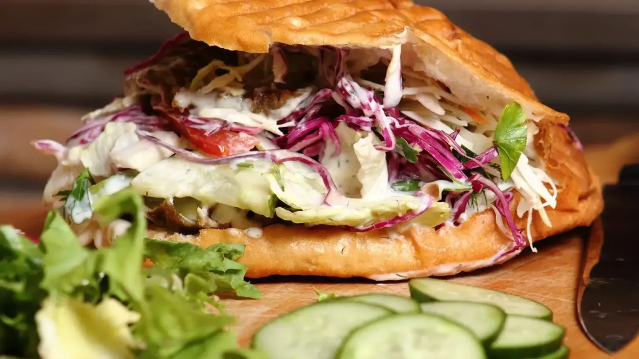 Zdjęcie Gdzie zjeść w Elblągu? Odkryj najlepsze restauracje i smaki