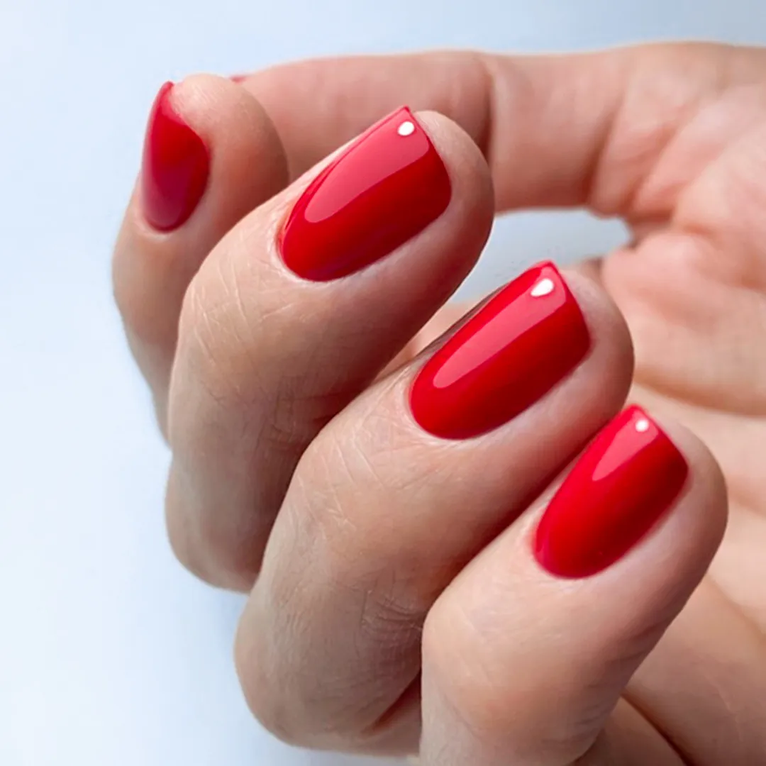 Zdjęcie Manicure klasyczny co to jest i dlaczego warto go wypróbować w domu