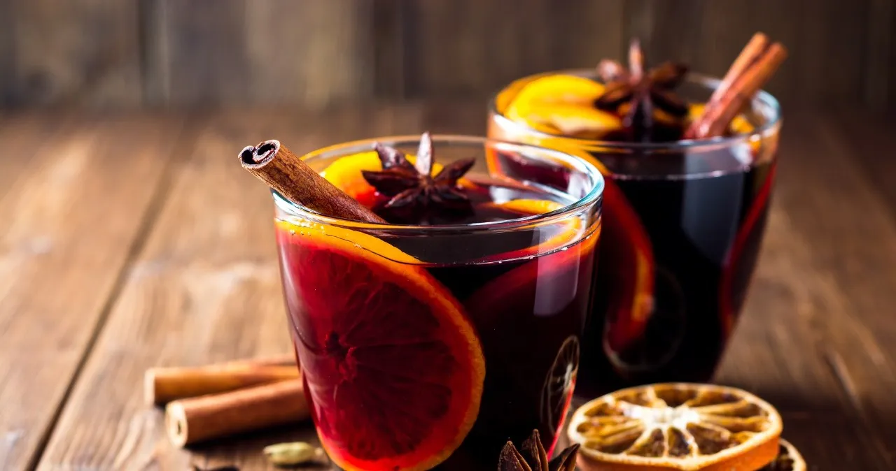 Zdjęcie Jak podgrzać grzańca, by zachować jego smak i aromat?