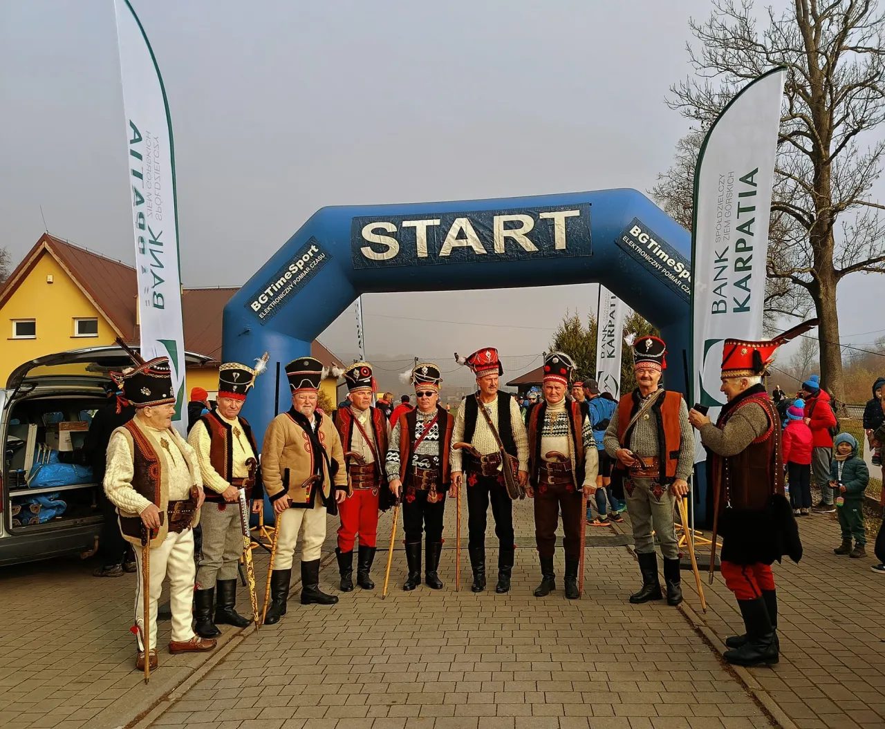 Zdjęcie Bank Spółdzielczy Ziem Górskich Karpatia w Bukowinie - lokalne wsparcie
