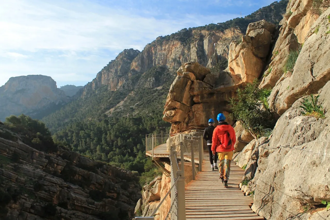 Zdjęcie Andaluzja: Odkryj perły regionu i zaplanuj podr&oacute;ż marzeń
