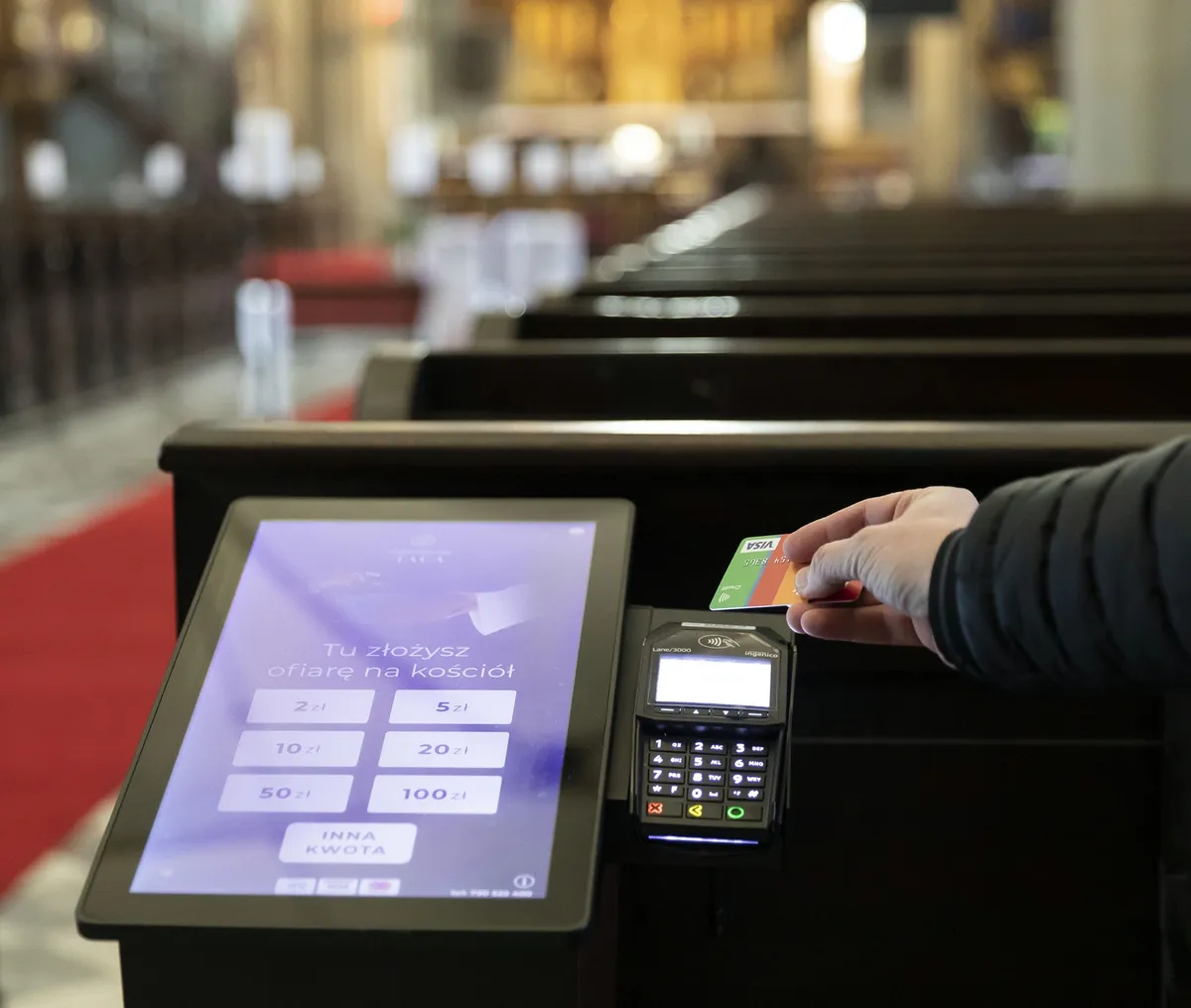 Zdjęcie Jakie podatki płaci Kościół w Polsce? Zaskakujące fakty i ulgi!