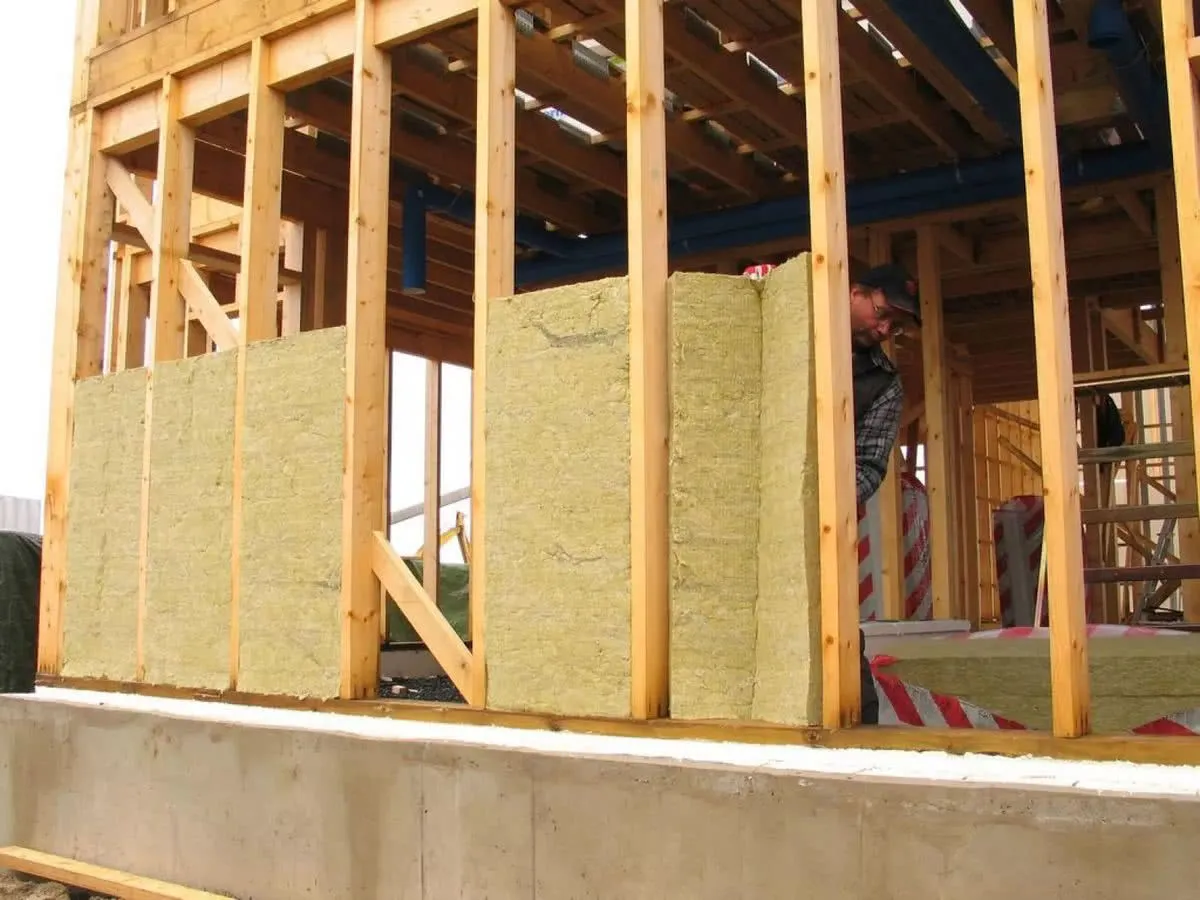 Zdjęcie Najlepsza wełna do domu szkieletowego - uniknij błędów w izolacji