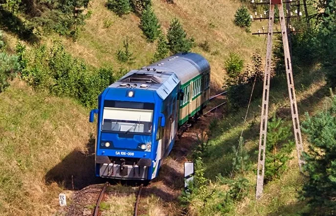 Zdjęcie Jak dojechać do Mikołajek pociągiem, gdy stacja jest zamknięta?