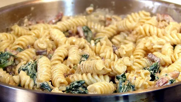 Zdjęcie Pasta con espinacas: mi receta f&aacute;cil, cremosa y con trucos de chef