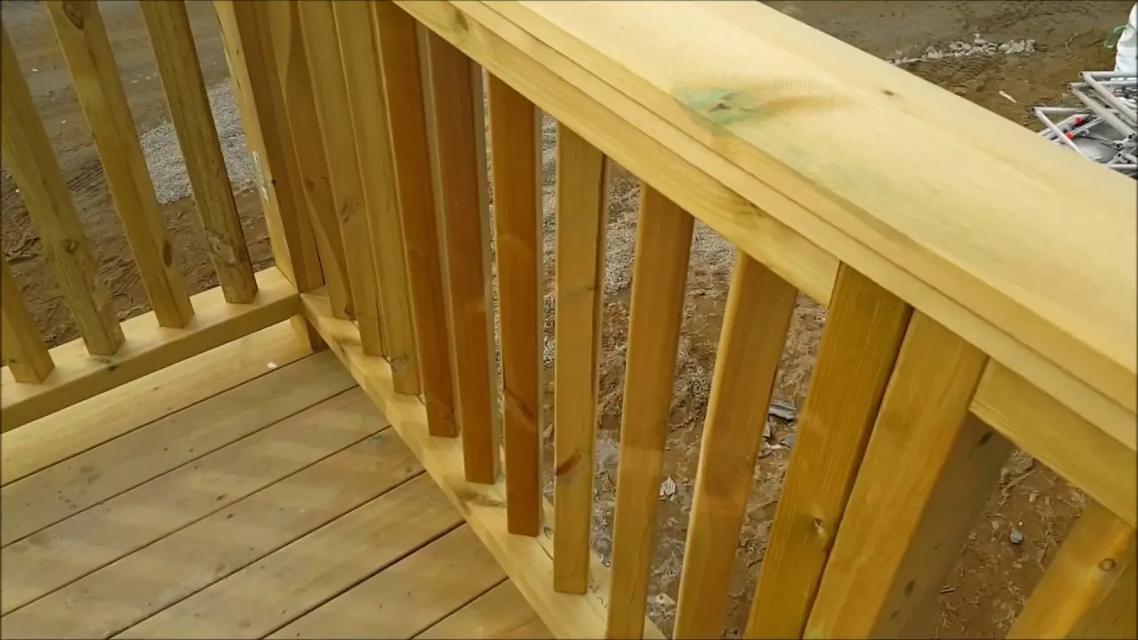 Zdjęcie Jak zrobić balustradę na taras - uniknij najczęstszych błędów w montażu