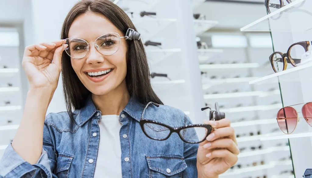 Zdjęcie Ile kosztują okulary? Sprawdź ceny badania, oprawek i szkieł