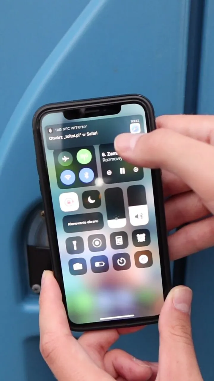Zdjęcie Jak włączyć NFC w iPhone 13 i zacząć korzystać z płatności zbliżeniowych