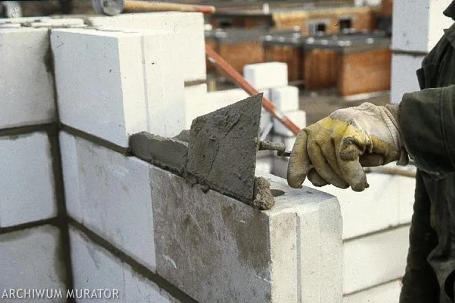 Zdjęcie Jak zrobić zaprawę do murowania bloczków betonowych - krok po kroku