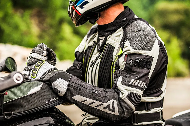 Zdjęcie Jak dobrać rozmiar kurtki motocyklowej, aby uniknąć błędów w zakupie