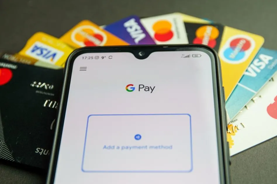 Zdjęcie Google Pay czy aplikacja banku – co wybrać dla bezpiecznych płatności?