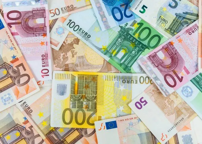 Zdjęcie Jaką walutę obowiązuje we Włoszech i co powinieneś wiedzieć o euro?