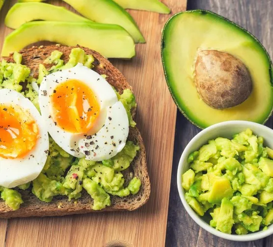 Zdjęcie Jak zrobić sałatkę z awokado w 10 minut - prosta i smaczna receptura