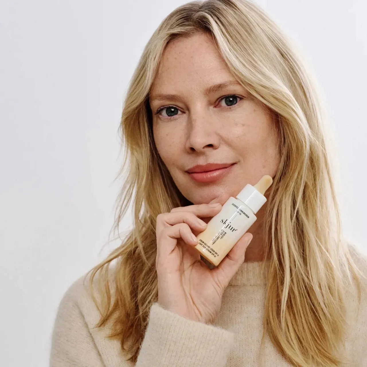 Zdjęcie Cashmere baza wygładzająca – idealne rozwiązanie dla gładkiej cery