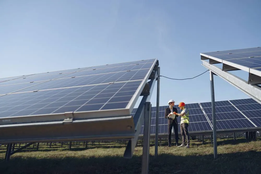 Zdjęcie Ile prądu wyprodukuje elektrownia fotowoltaiczna 3 kW? Zaskakujące dane!
