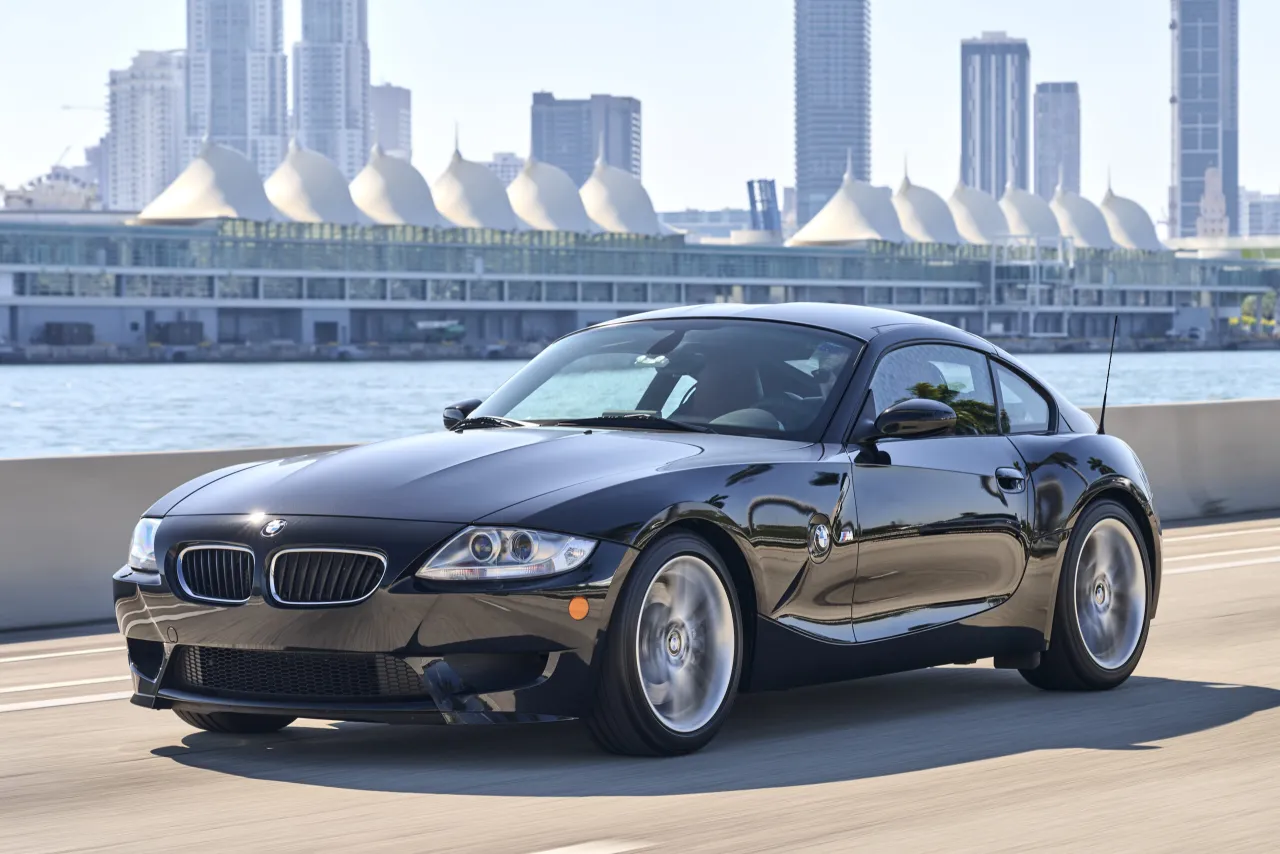 Zdjęcie BMW Z4 Coupe – sportowy samochód, który zachwyca osiągami i designem