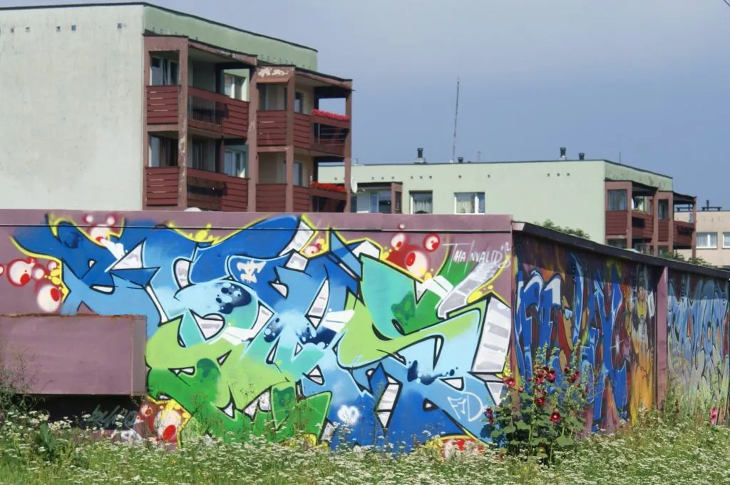 Zdjęcie Czy graffiti to rodzaj współczesnego malarstwa? Kontrowersje i sztuka