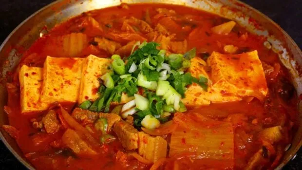 Zdjęcie Recette de soupe de kimchi réconfortante pour vos soirées froides