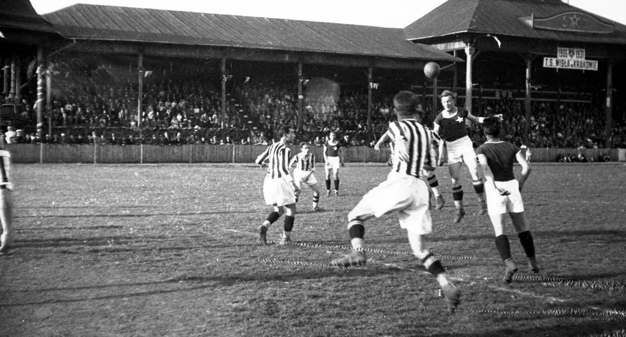 Zdjęcie Kiedy powstała ekstraklasa? Historia, która zaskoczy każdego fana