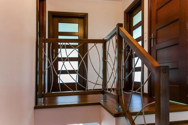 Zdjęcie Modne balustrady wewnętrzne: inspiracje i trendy w aranżacji wnętrz
