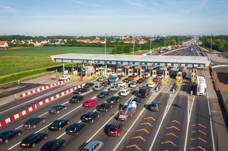 Zdjęcie Jak zapłacić za autostradę A4 - uniknij wysokich opłat i kar