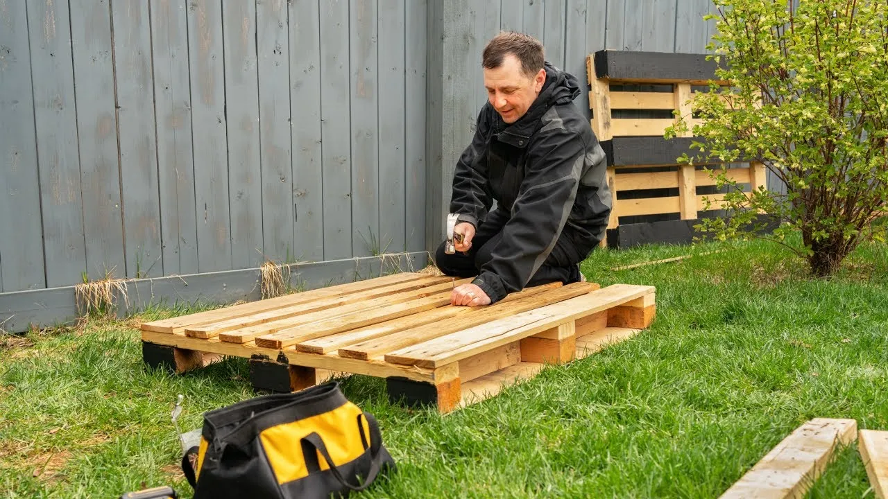 Zdjęcie Co zrobić z desek do ogrodu: 15 kreatywnych pomysłów DIY