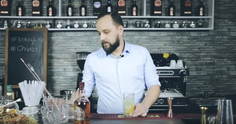 Zdjęcie Ile zarabia barman na dyskotece? Fakty, które mogą Cię zaskoczyć