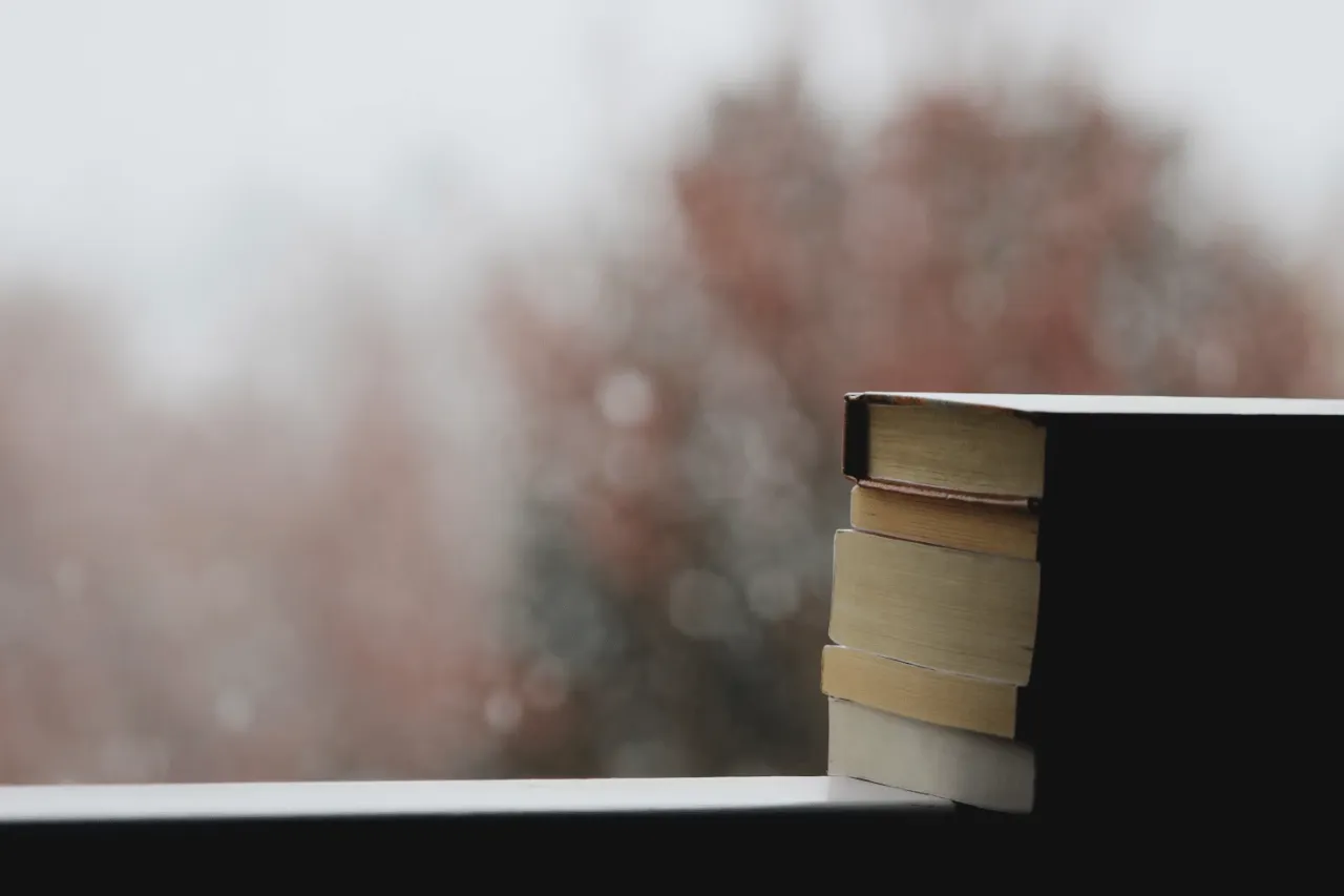 Zdjęcie Motyw konewki w literaturze: odkryj jego głębokie znaczenie i symbolikę