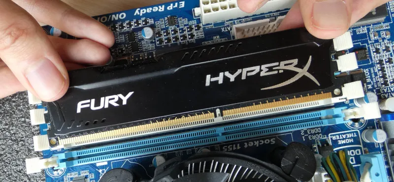 Zdjęcie Jak podłączyć RAM do komputera i uniknąć problemów z instalacją