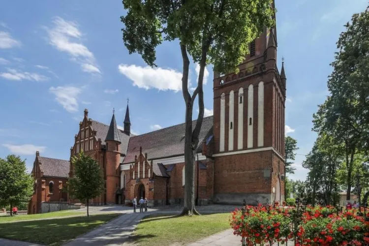 Zdjęcie Gietrzwałd sanktuarium historia: tajemnice objawień i kultu Maryi