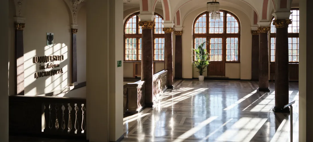 Zdjęcie Uniwersytet im Adama Mickiewicza w Poznaniu - kluczowe informacje o studiach