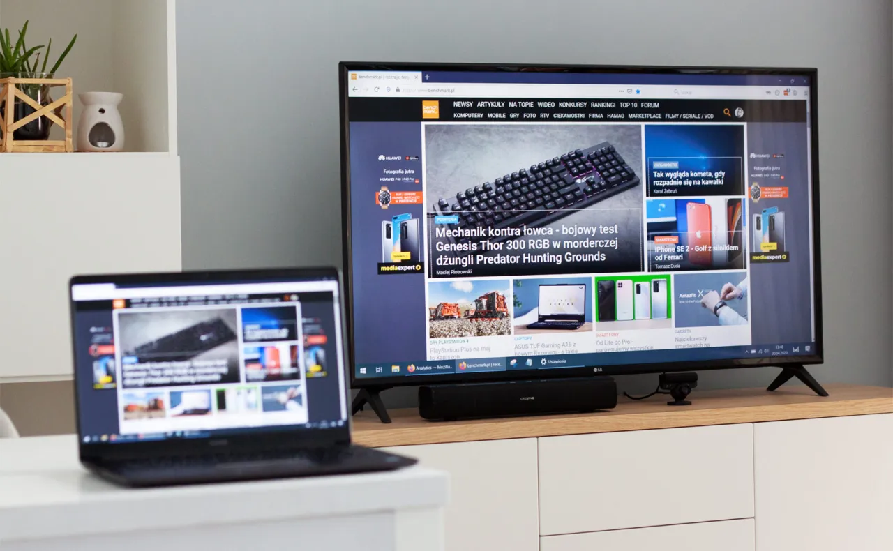 Zdjęcie Jak połączyć laptop z telewizorem bezprzewodowo i uniknąć problemów z łącznością