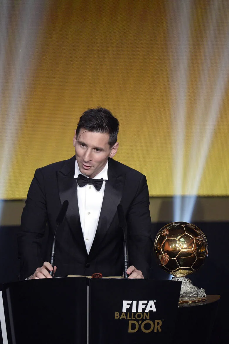 Zdjęcie Ile razy Messi zdobył Złotą Piłkę? Zaskakujące osiągnięcia!