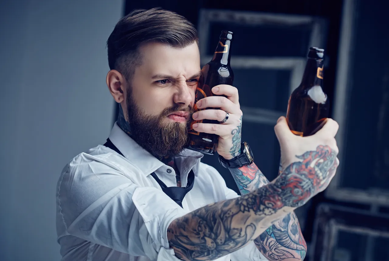 Zdjęcie Picie alkoholu po tatuażu: co musisz wiedzieć dla bezpieczeństwa