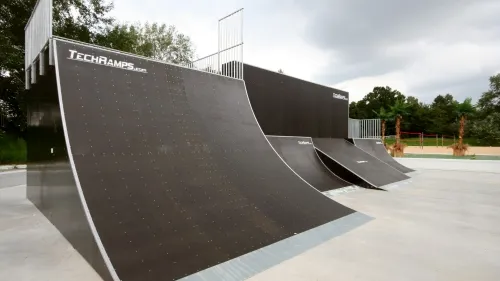 Zdjęcie Kryty skatepark Poznań - idealne miejsce na trening w każdą pogodę