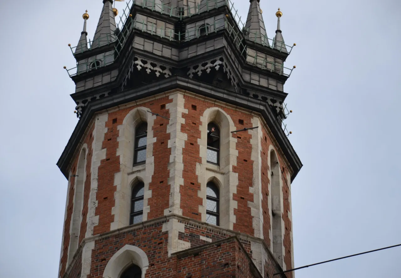 Zdjęcie Fascynująca legenda hejnału mariackiego - poznaj tajemniczą historię Krakowa