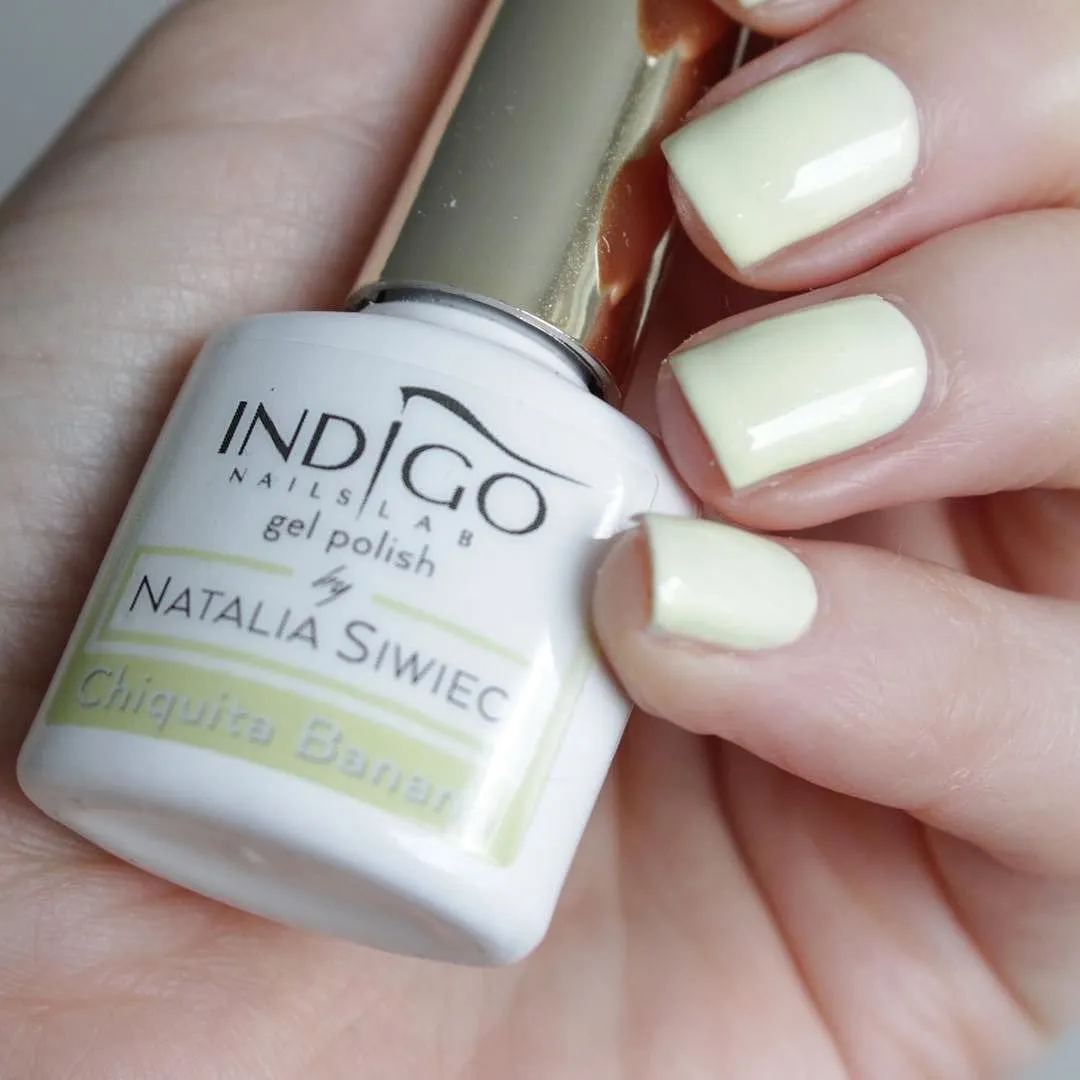 Zdjęcie Jak ściągnąć manicure hybrydowy bez uszkodzenia paznokci?