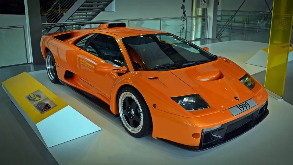 Zdjęcie Ile kosztuje lamborghini diablo? Ceny, które mogą Cię zaskoczyć