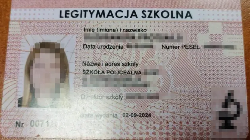 Zdjęcie Czy legitymacja szkolna jest dokumentem tożsamości? Sprawdź jej status