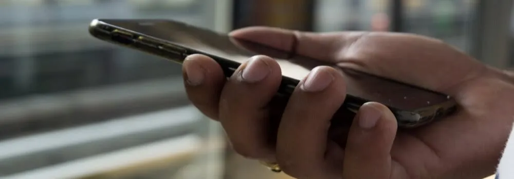 Zdjęcie Jak wyłączyć roaming w telefonie i uniknąć niechcianych opłat
