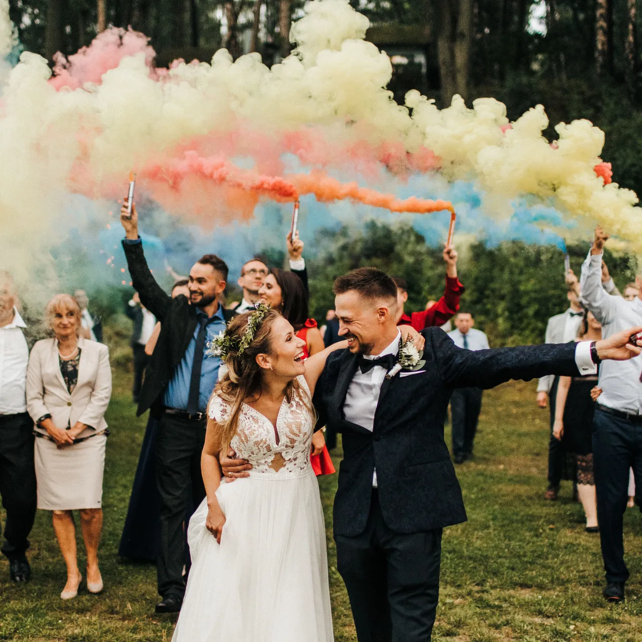 Zdjęcie Ile kosztuje fotograf na ślub? Sprawdź, co wpływa na ceny usług