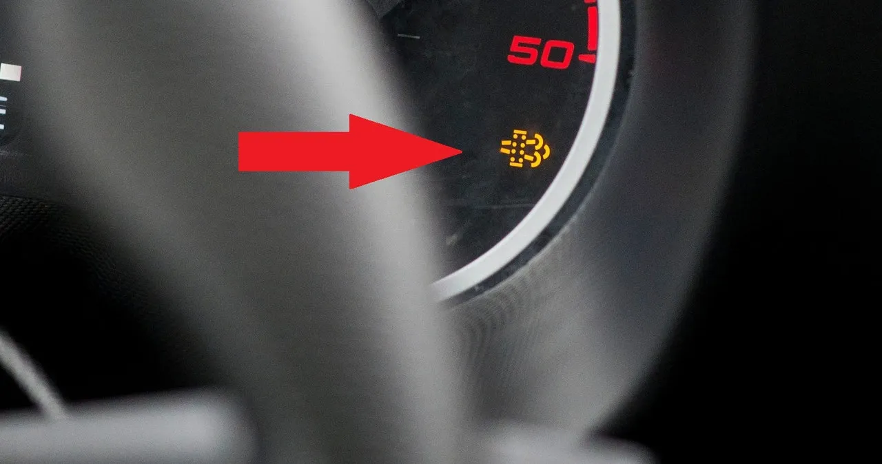 Zdjęcie Jak wygląda kontrolka DPF i co oznacza dla twojego auta?